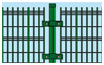 Монтаж панелей с помощью двухсторонних держателей на прямоугольных столбах